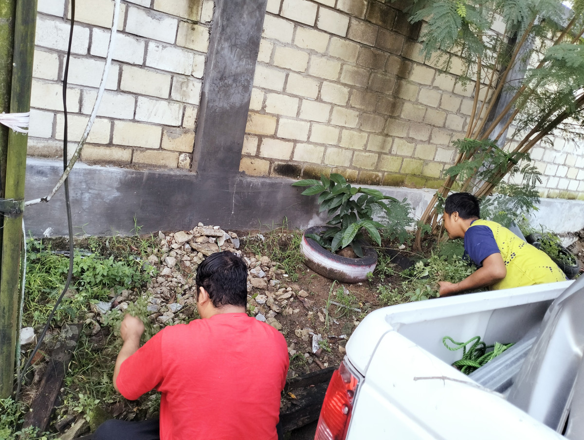 Kegiatan kerja bakti RT 20