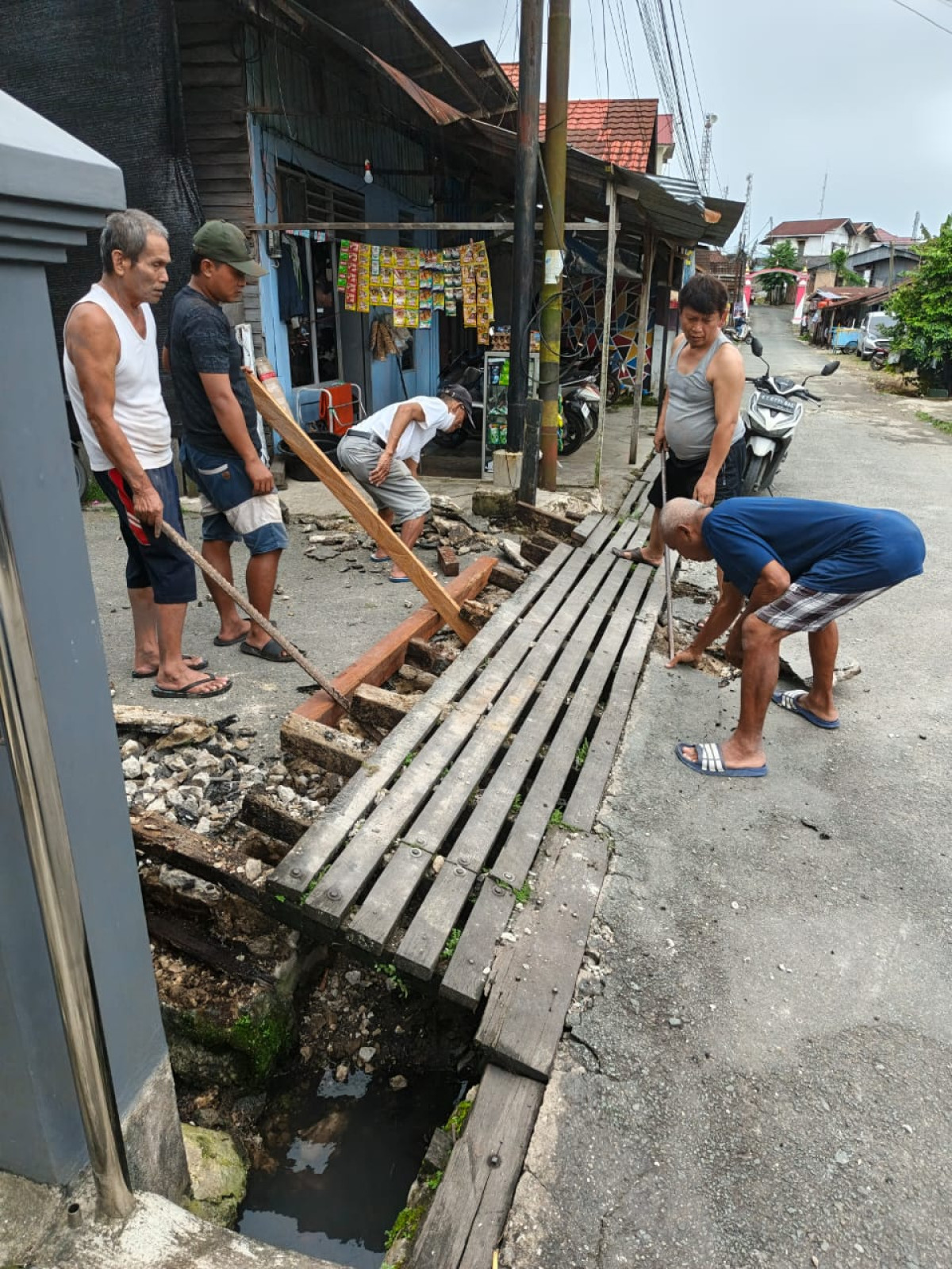 kerja bakti