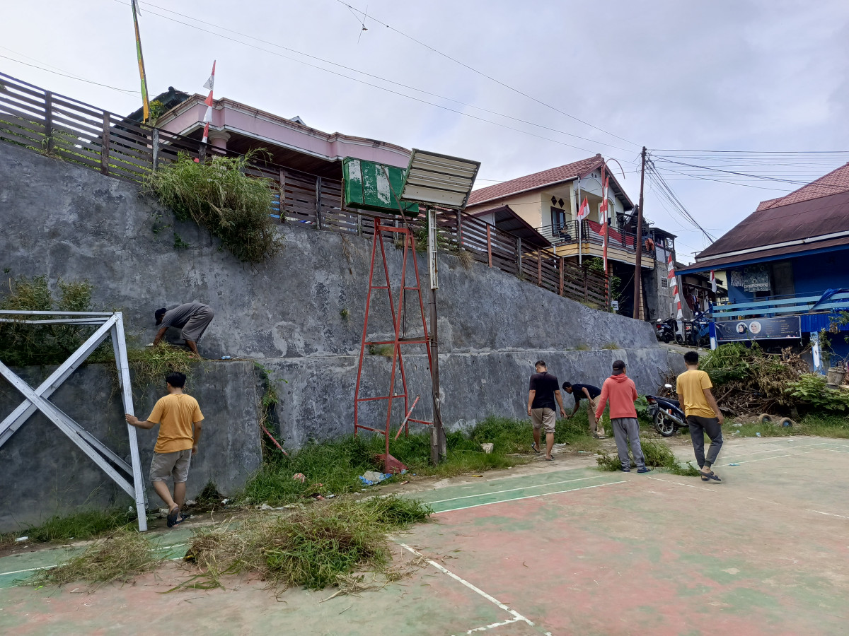 Kerja bakti rt 23