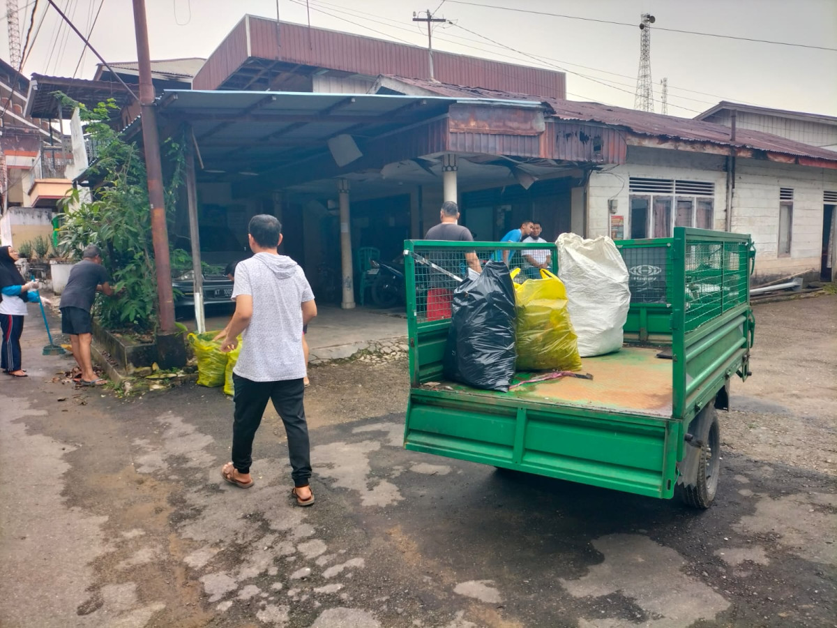 kegiatan kerjabakti rt 24