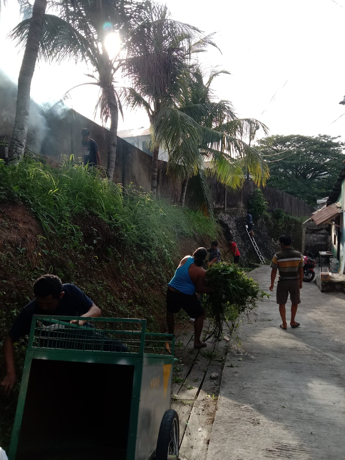 rt 27 kegiatan kerjabakti