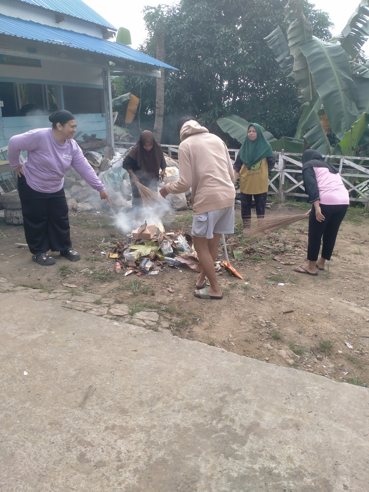 Giat kerja bakti