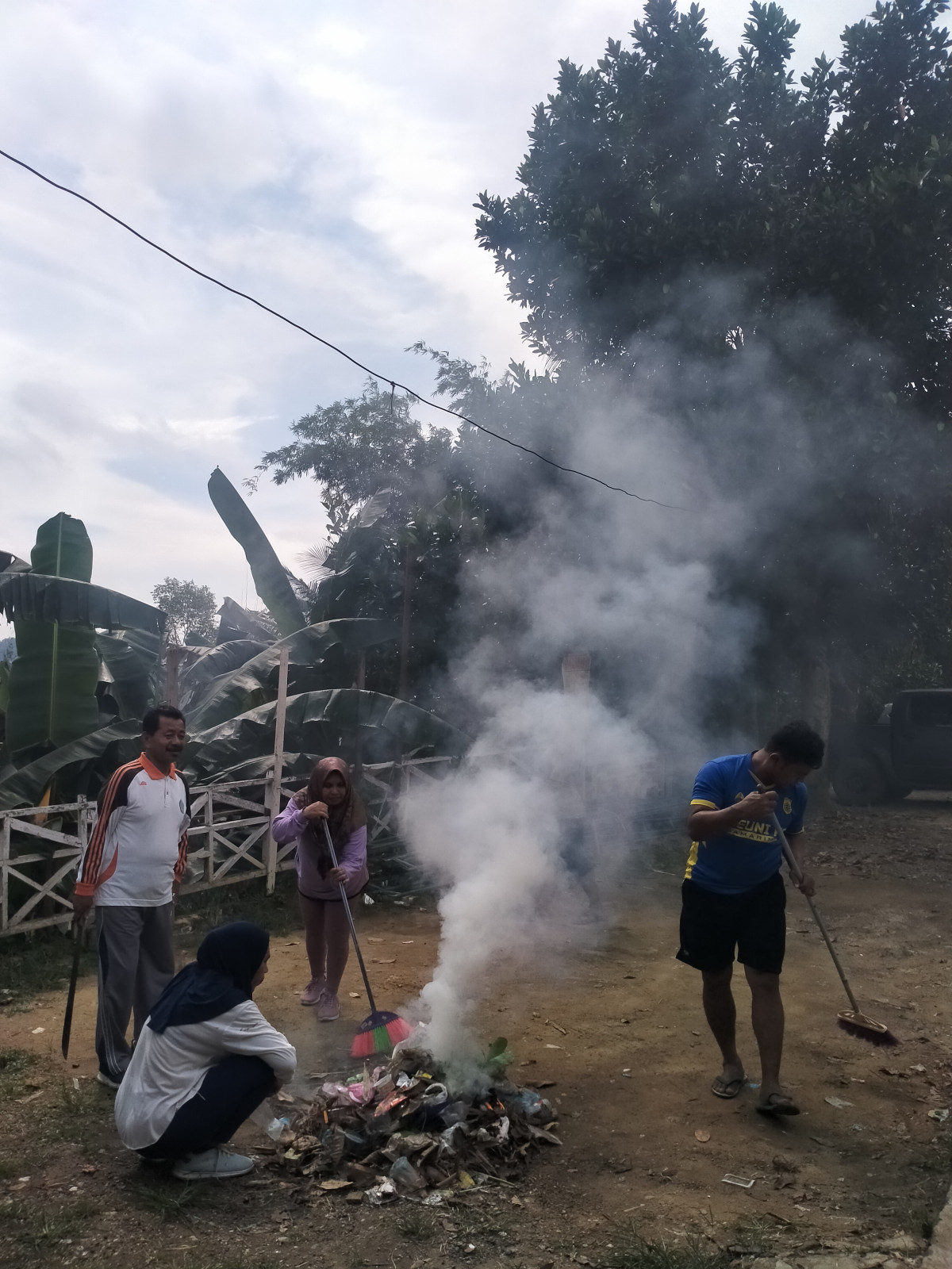 Giat gotong royong