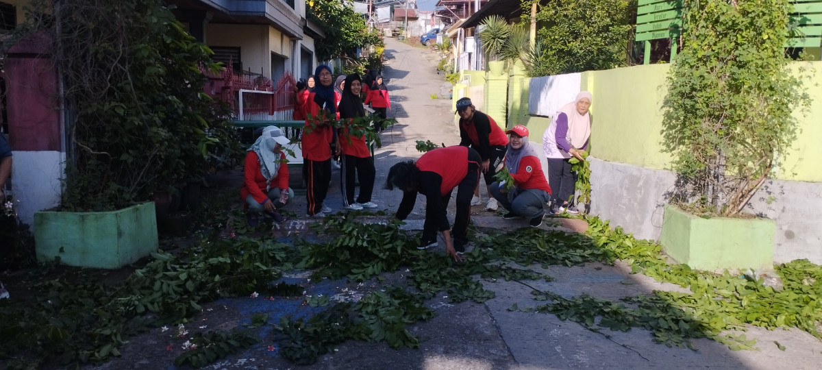 Kegiatan kerja bakti di awal 2025