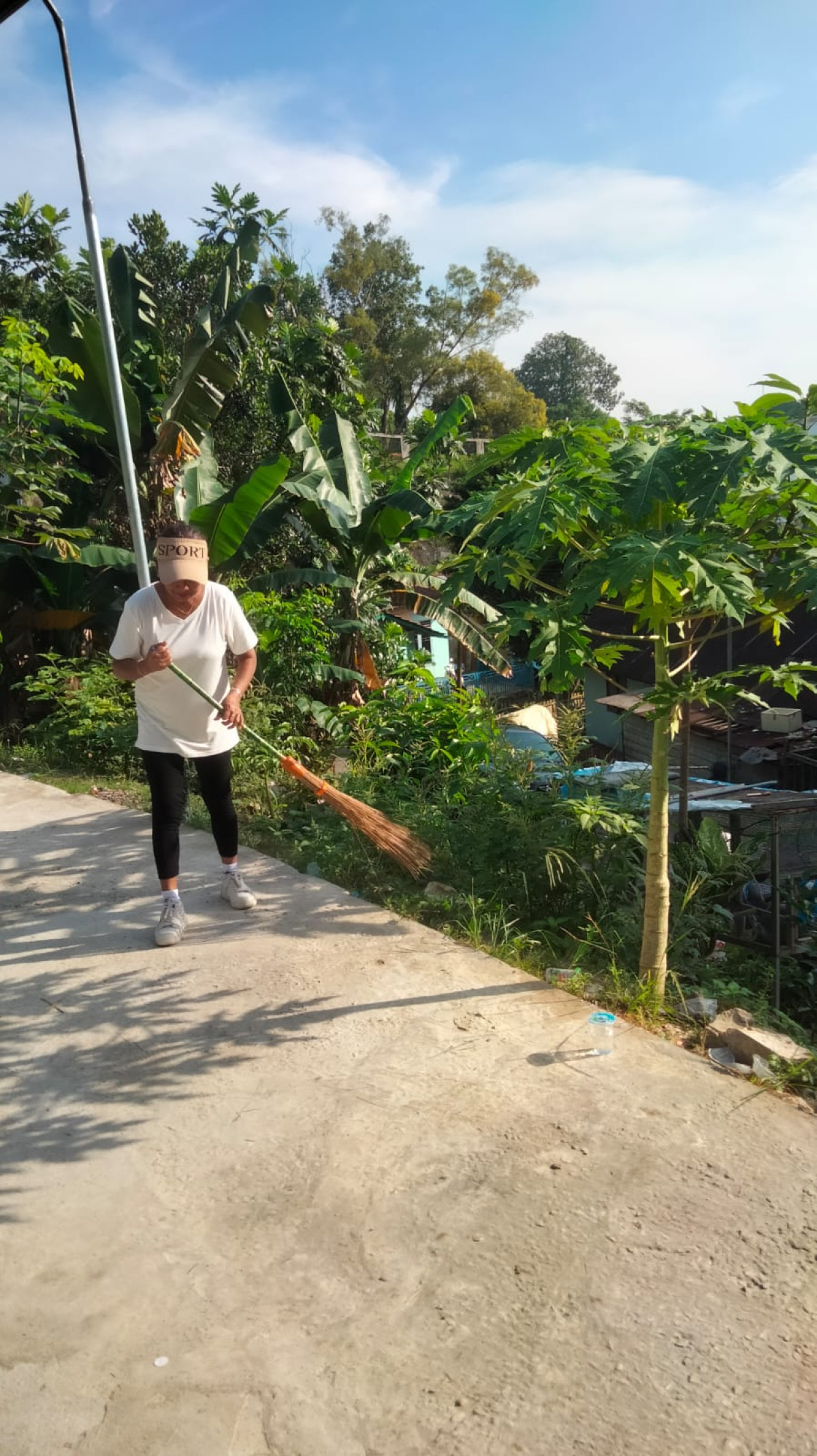 Kegiatan gotong royong RT 30