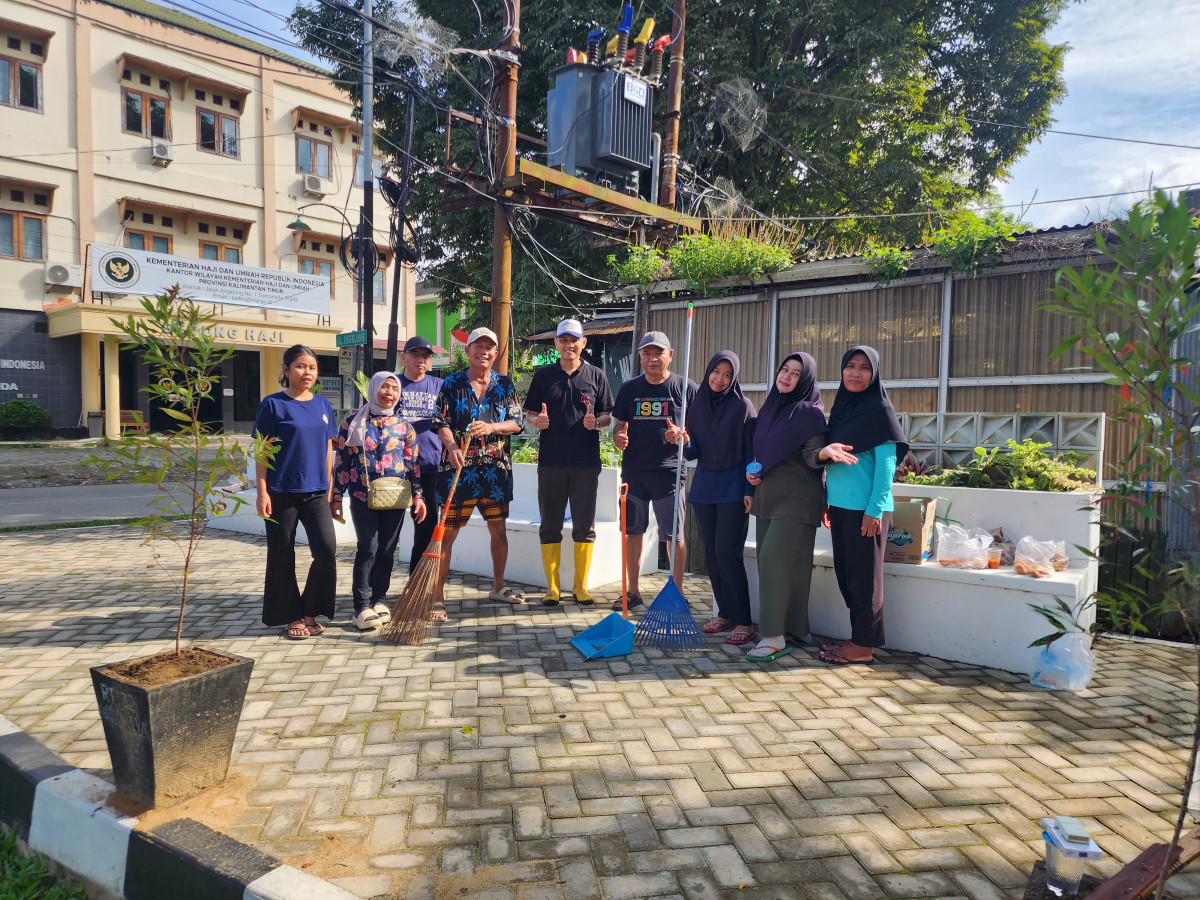 Kerja Bakti RT 32 KE 2 Bulan MEI 2026