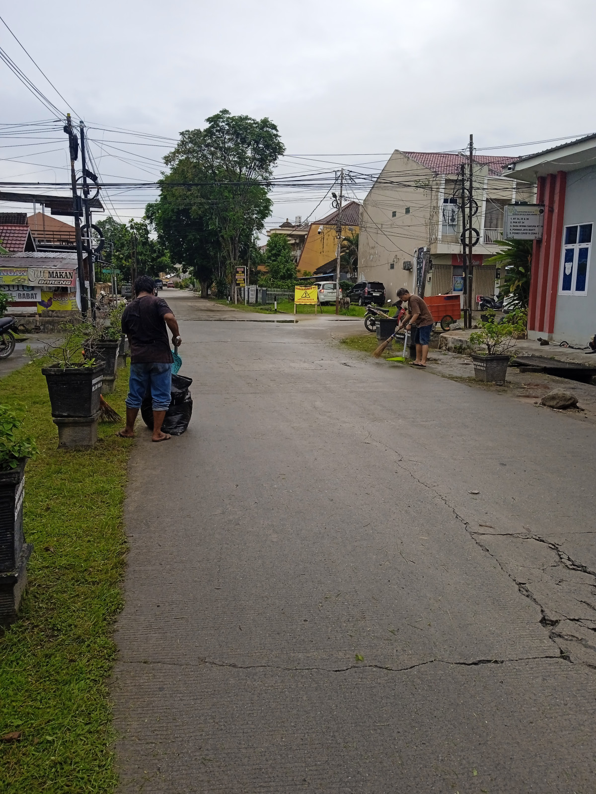 Kerja bakti jln kulintang