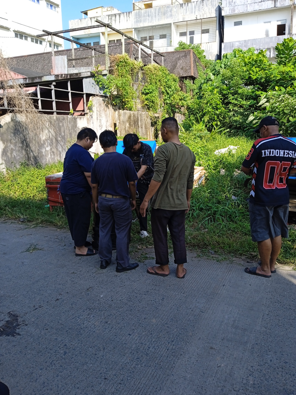 Kerjabakti dilingkungan jln kecapi