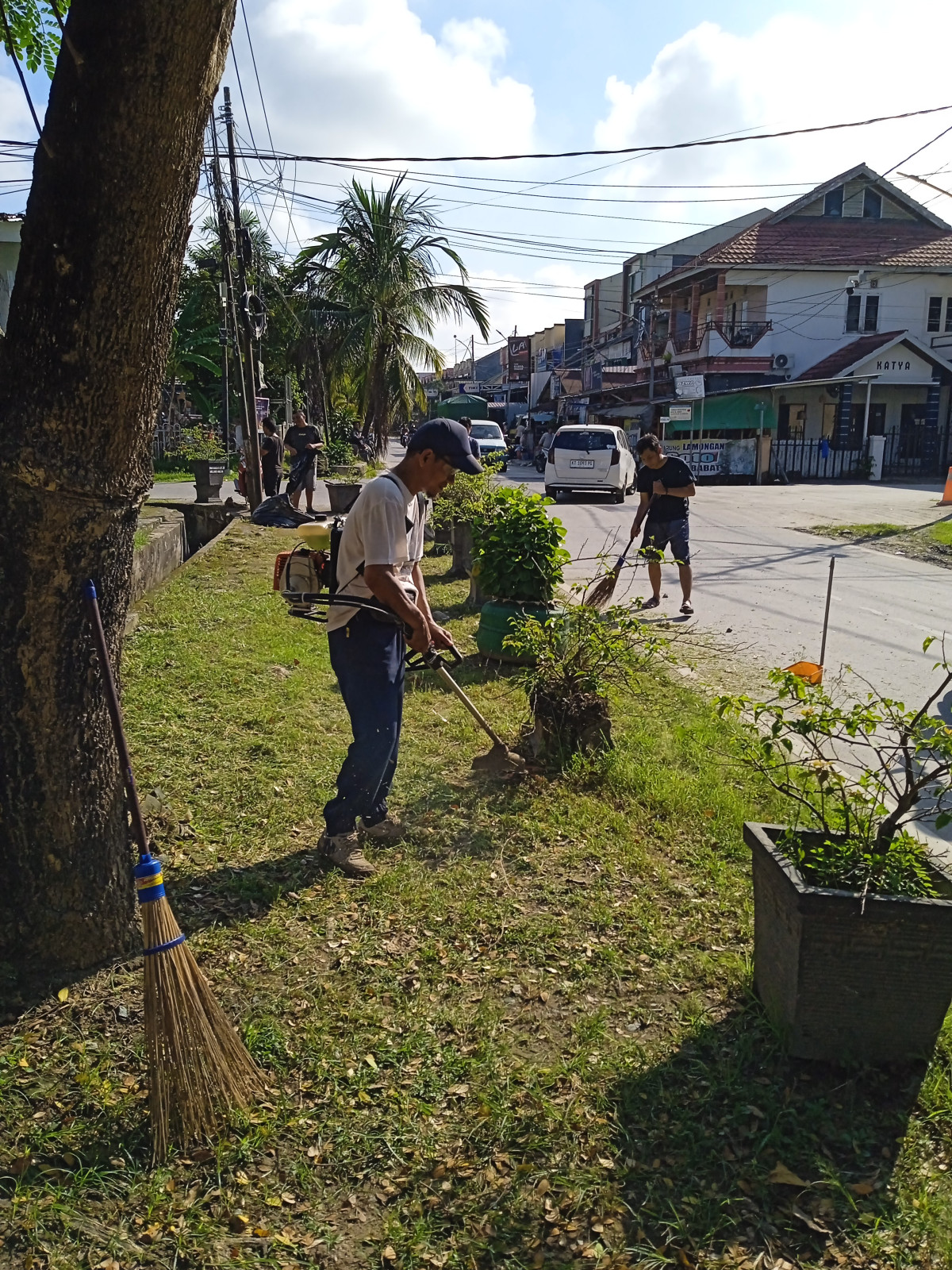 Kerja bakti lap. Bulu tangkis jln angkulng