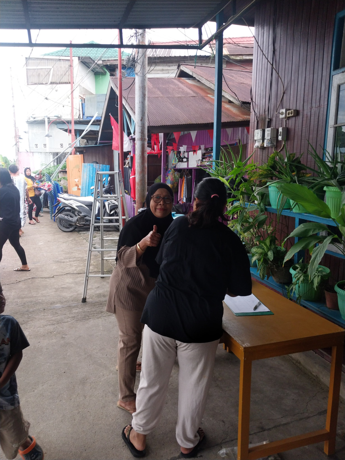 Kegiatan bersama warga RT 38