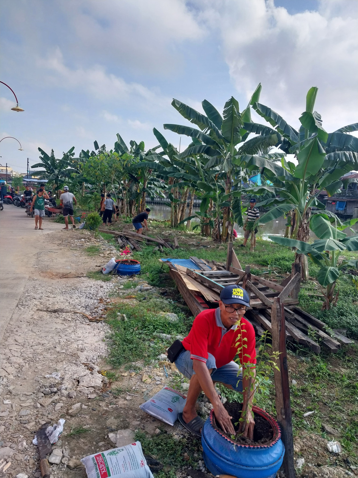 kegiatan rutin kerja bakti rt 38