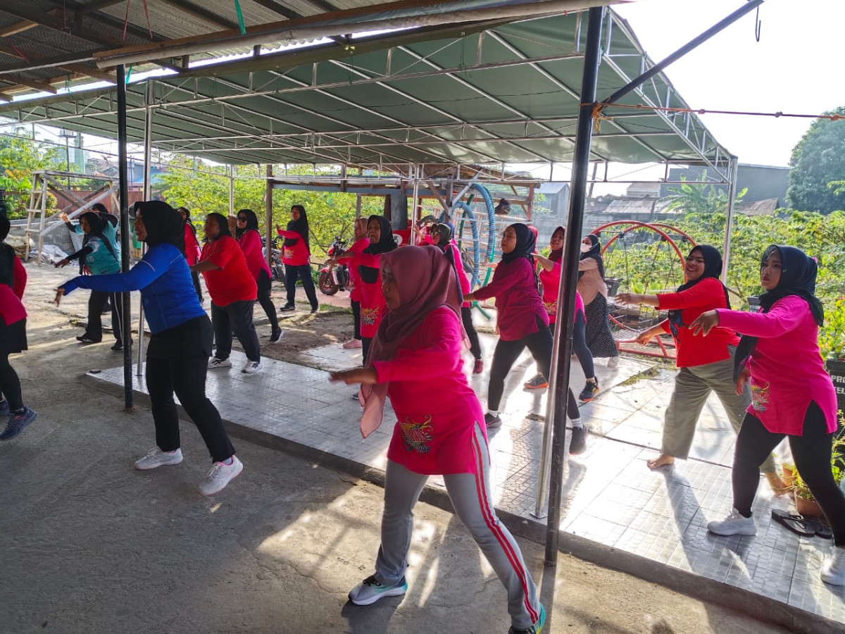 Kegiatan kerjabakti RT 38 di sertain wargaa