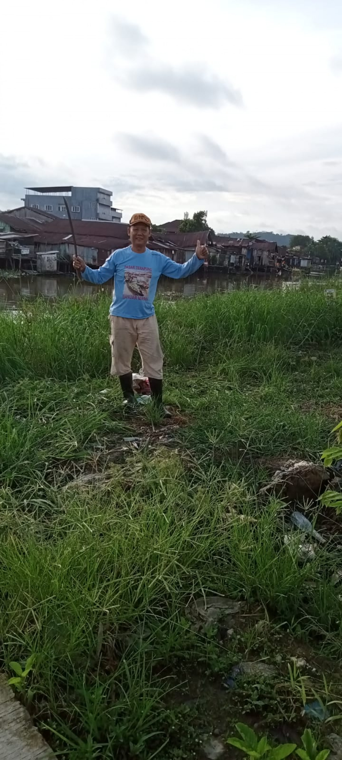 kegiatan kerjaaa bakti di karang mumus