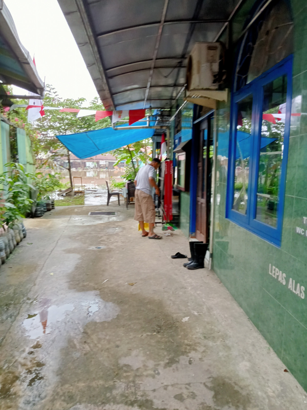 Kerja bakti.jl.Gamelan no.21 Rt .39