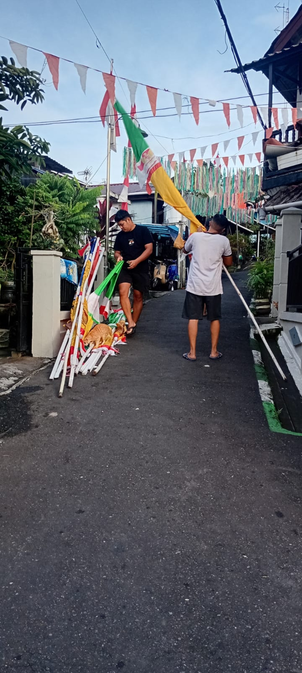 Kerja bakti warga RT 40