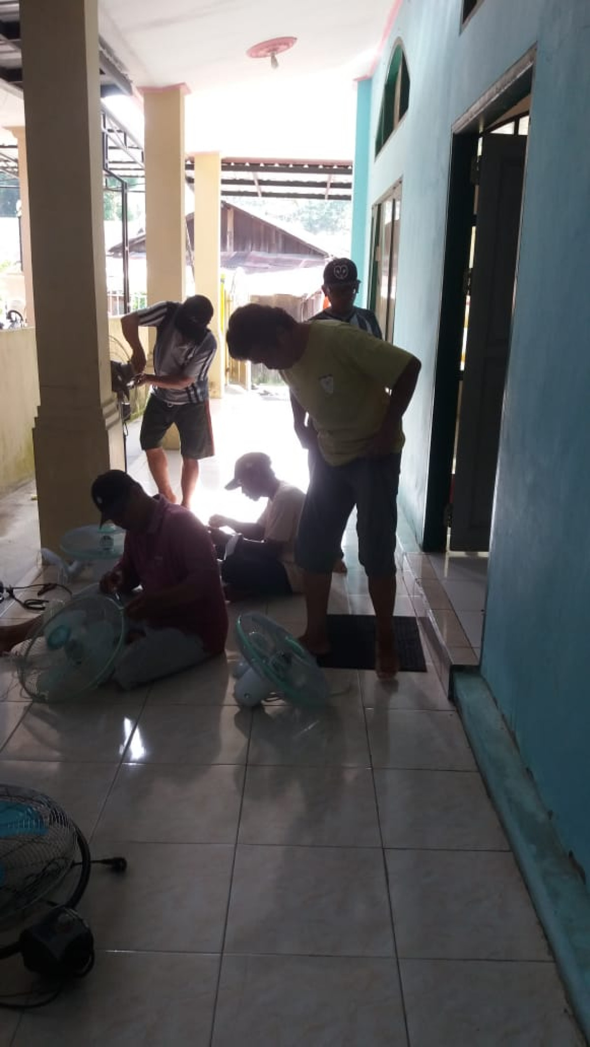 Kerja bakti tempat ibadah