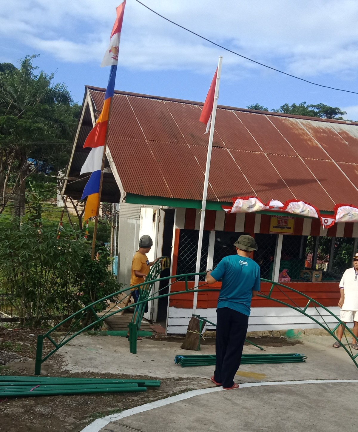 Gotong royong se RT