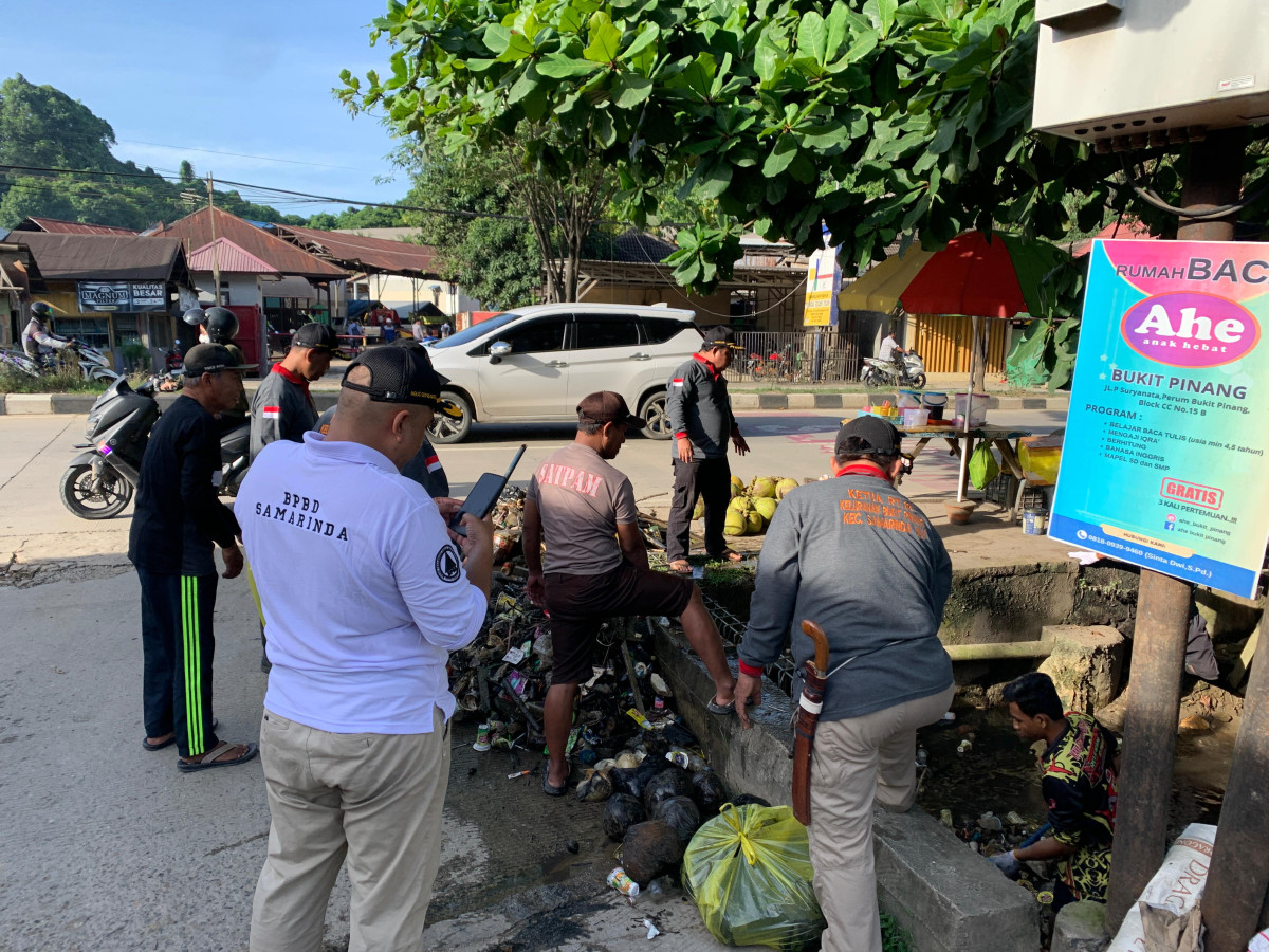 Kegiatan Gotong Royong Hari HKSN