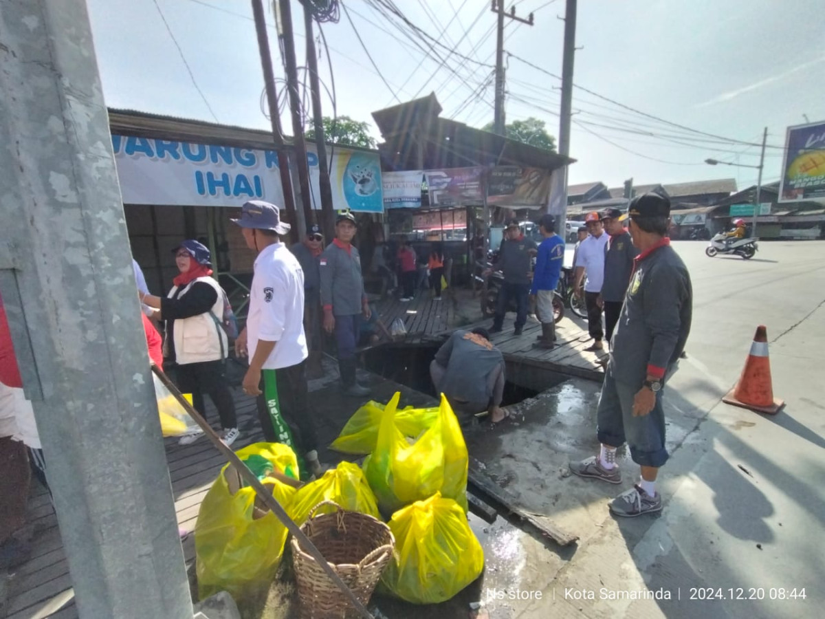 pembersihan drainase