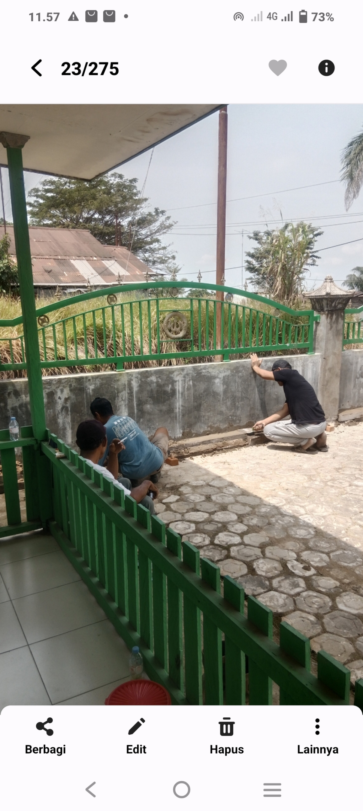 Kerja bakti di mushola
