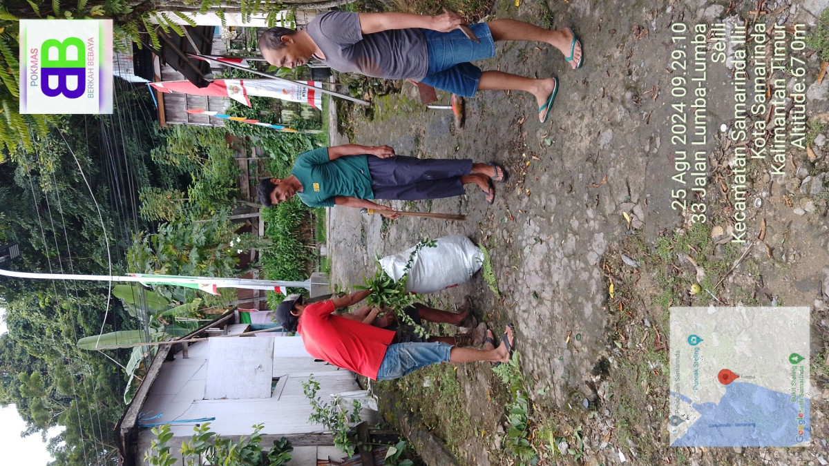 Gotong royong kebersihan lingkungan & membuat saluran air