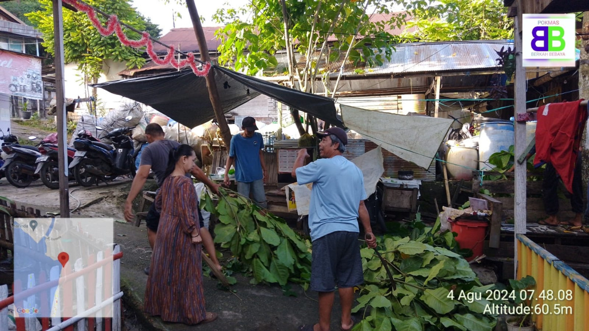 Gotong royong kebersihan lingkungan
