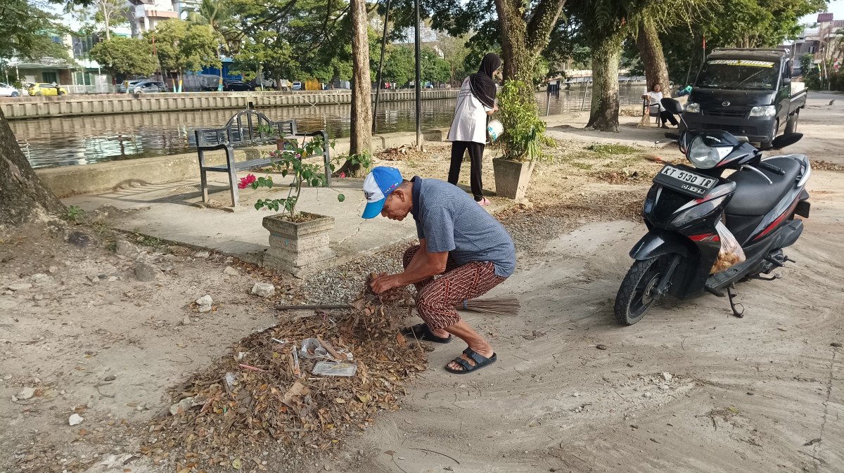 Kerja bakti warga RT 01 periode Januari 2026