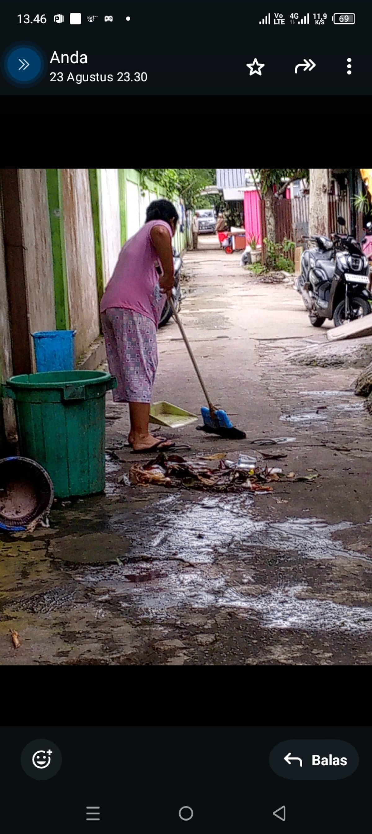 Kerja Bakti Bersama Warga RT. 03