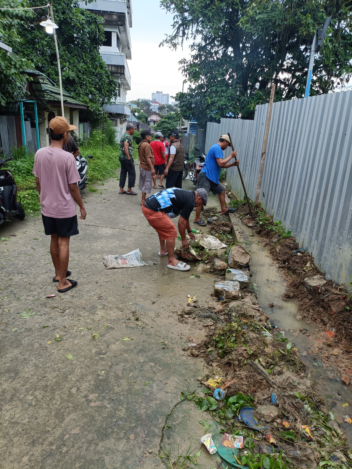 Kerja bakti gabungan