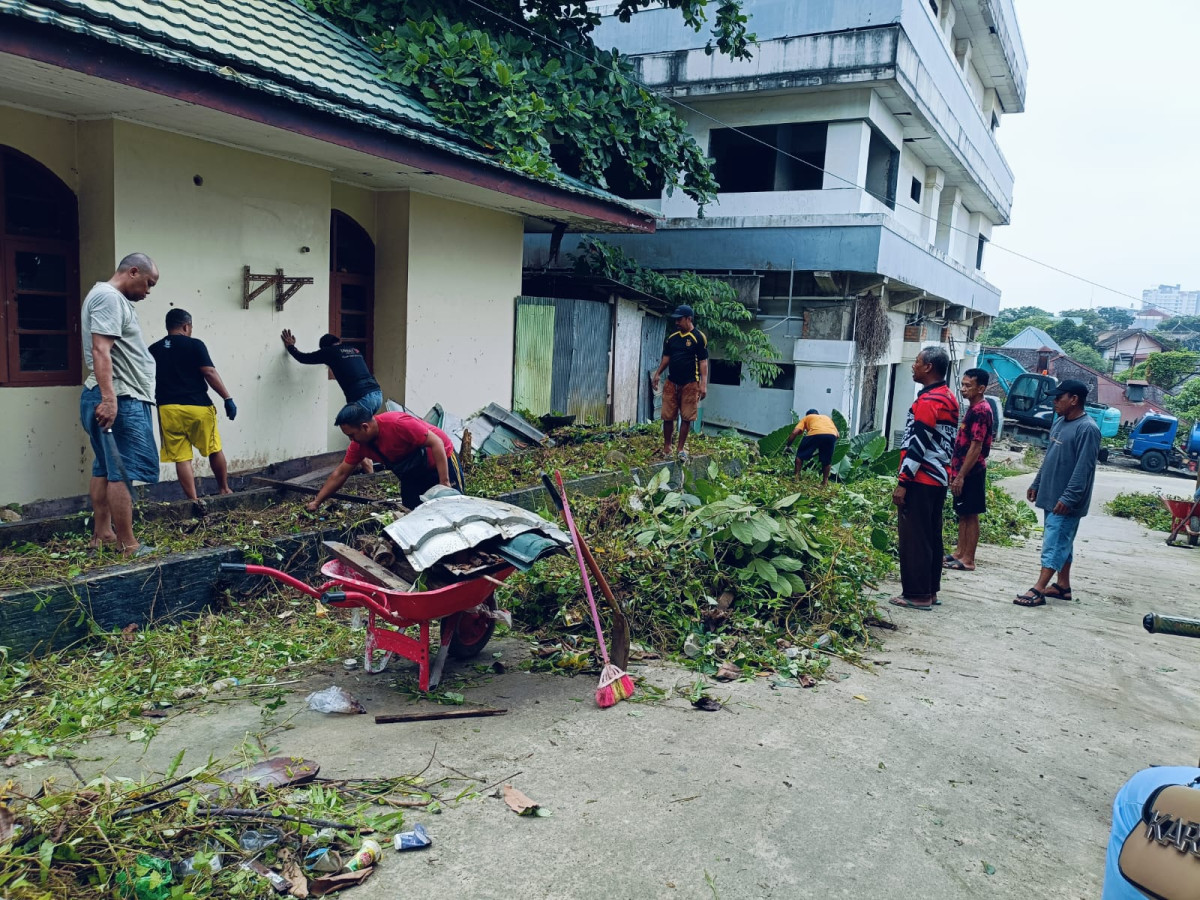 kerja bakti rt 6