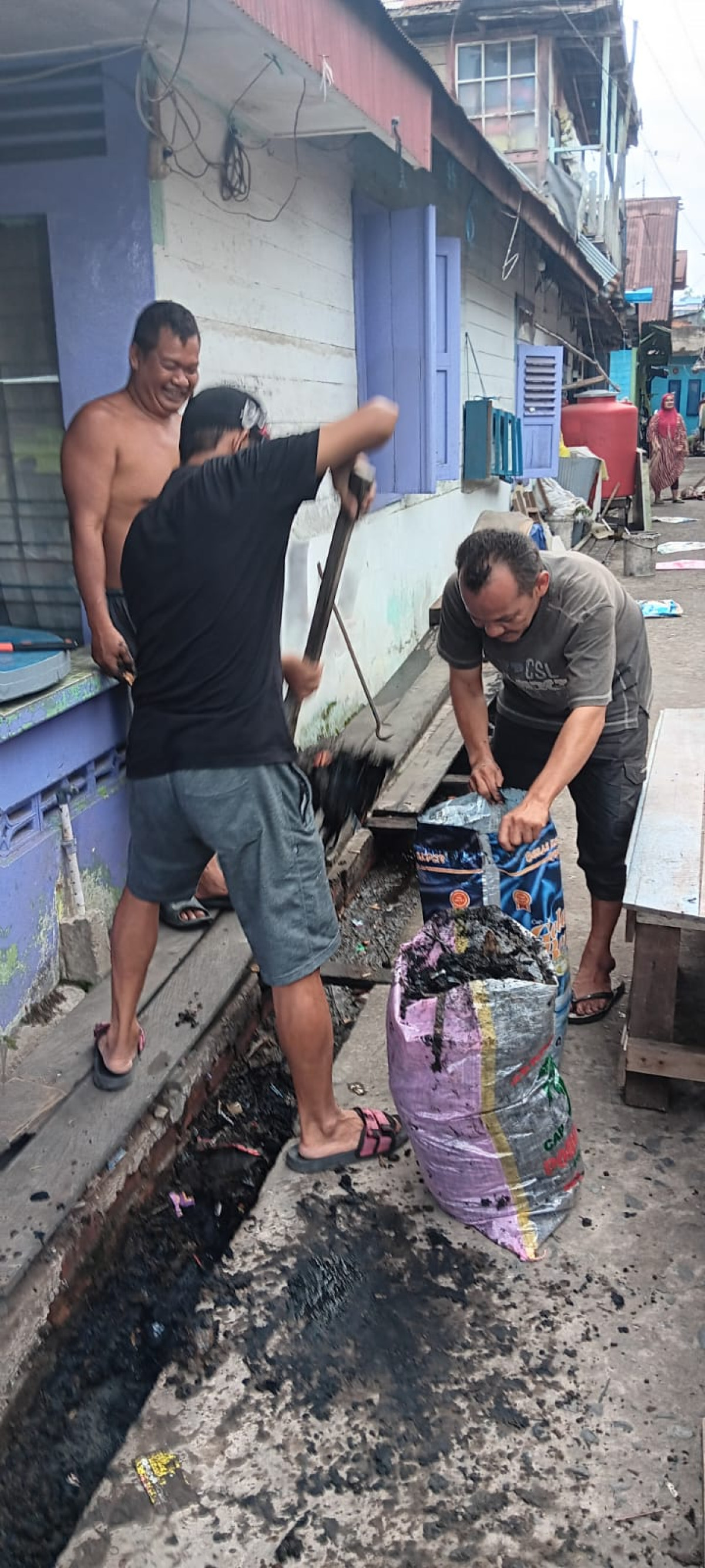 Gotong Royong RT. 20