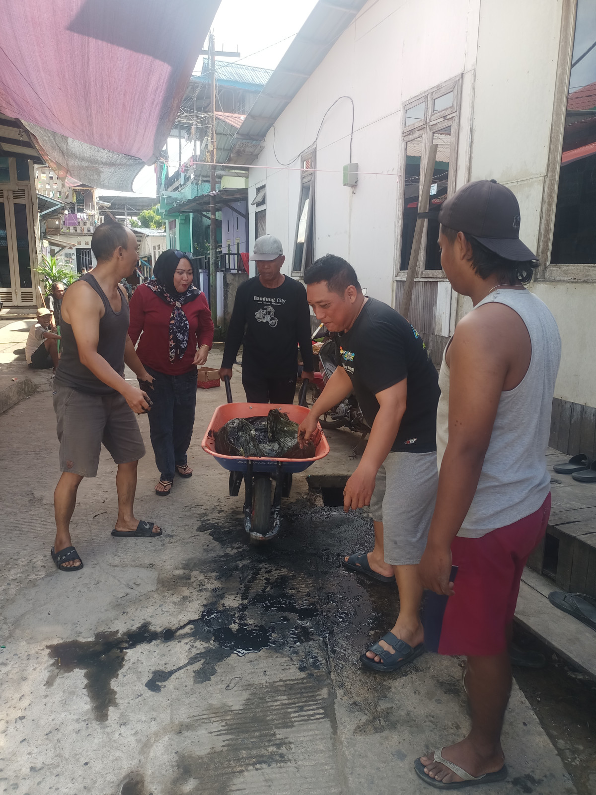Gotong Royong Warga