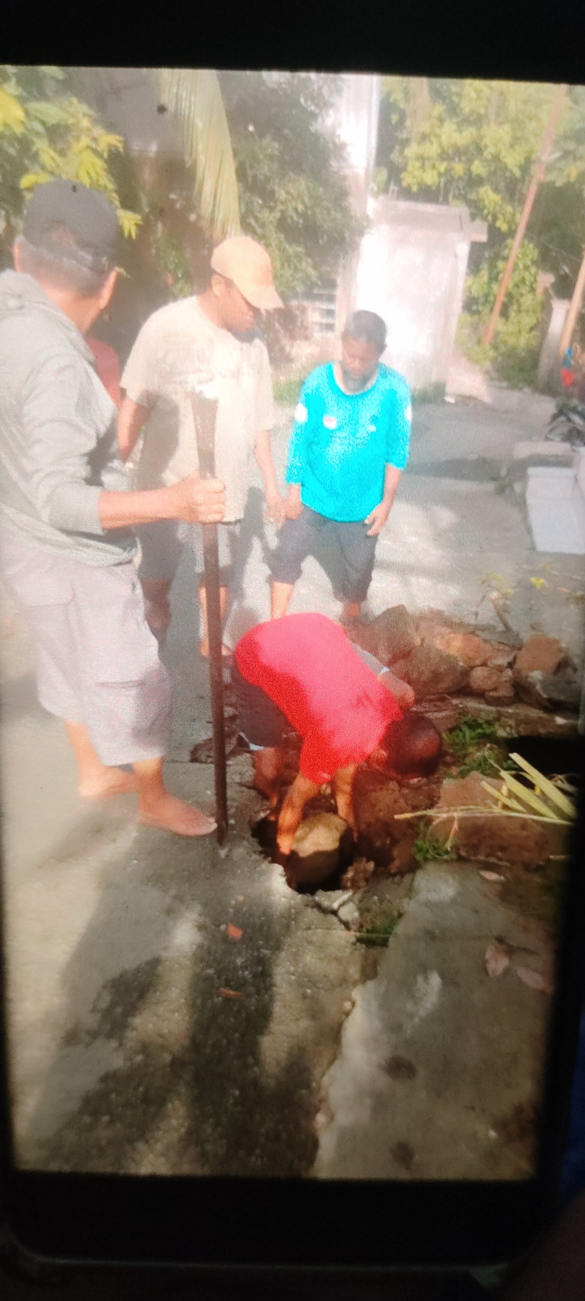 Semen jalan yg amblas