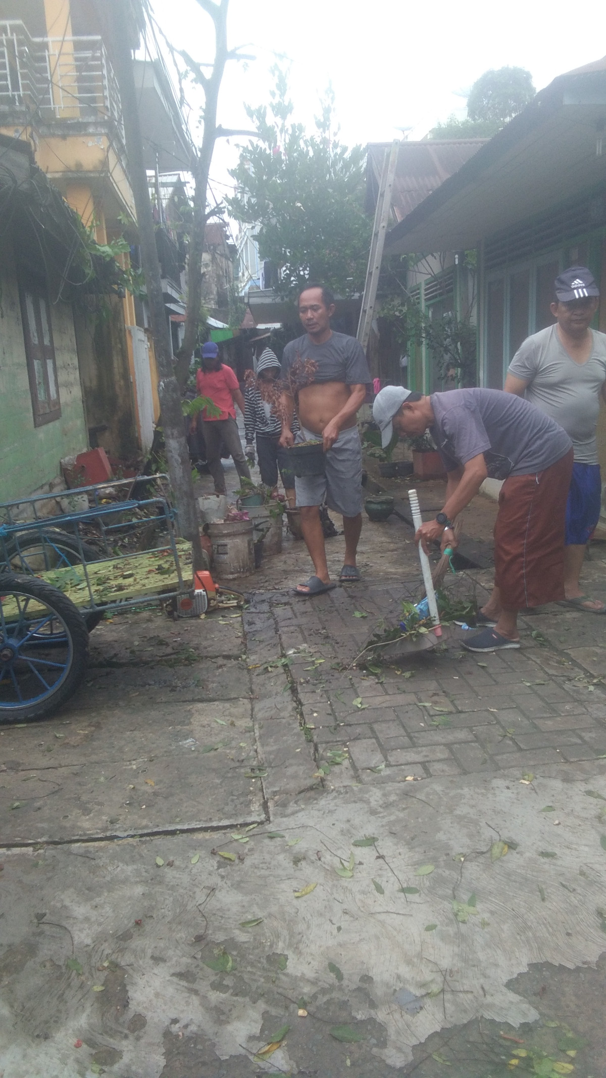 Kerja bhakti / gotongroyong