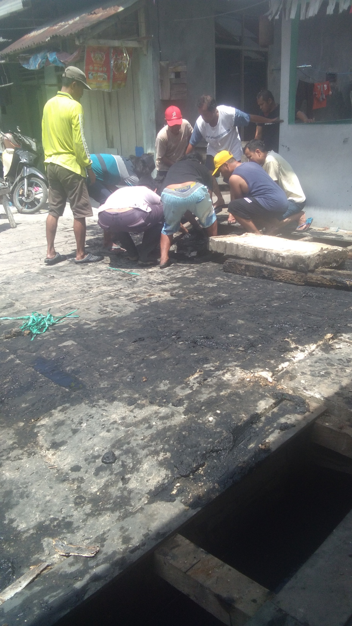 Kerja bhakti / gotongroyong