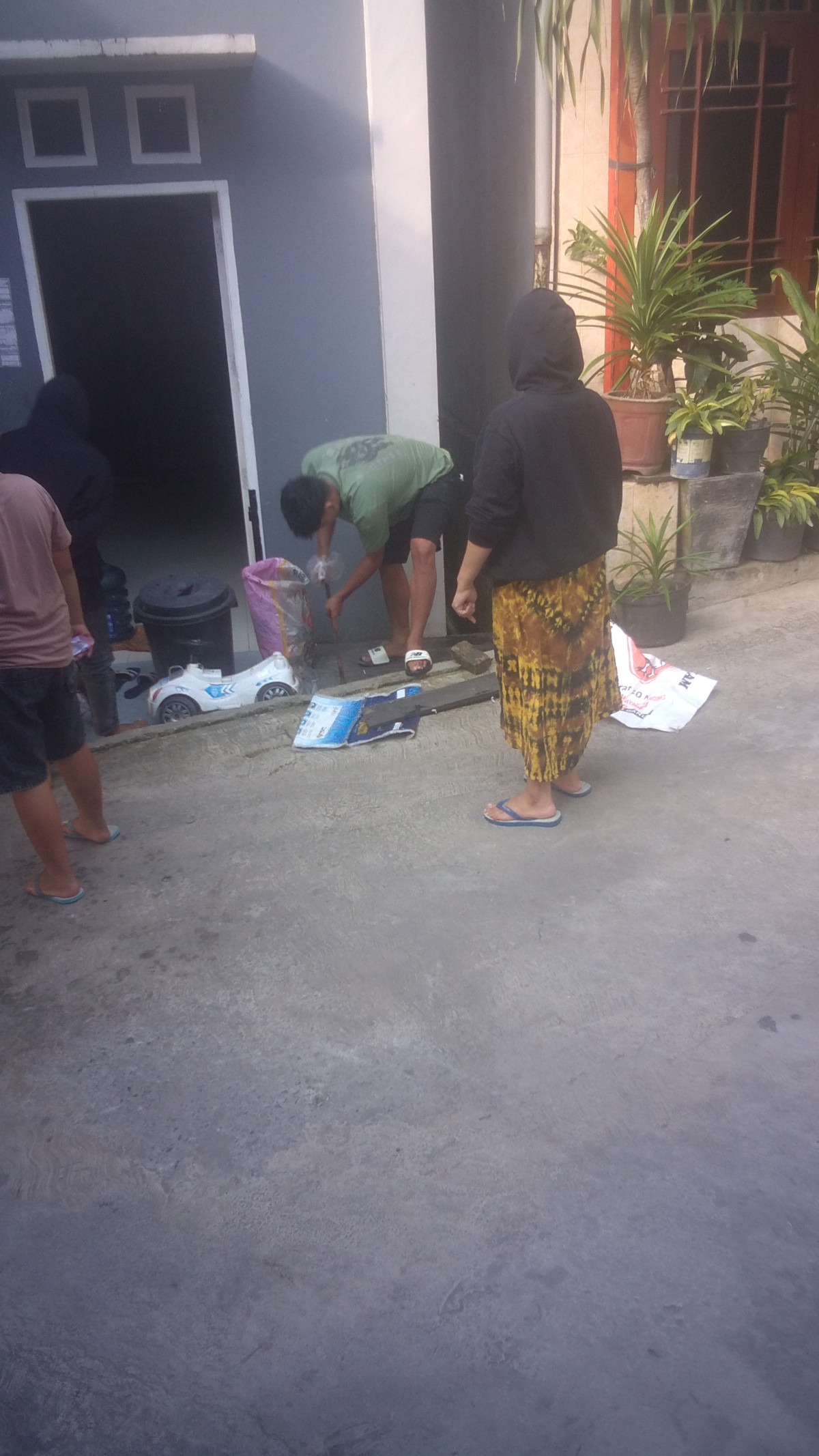 Pembersian drainase