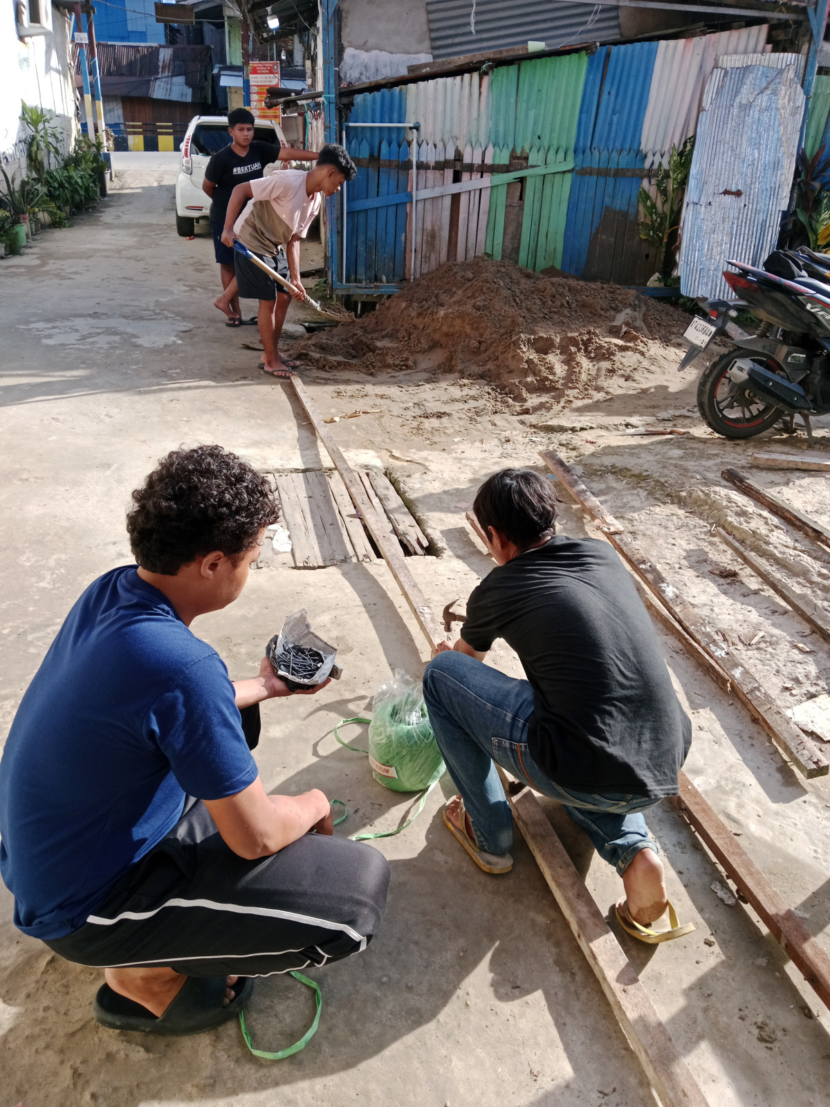 Gotong royong