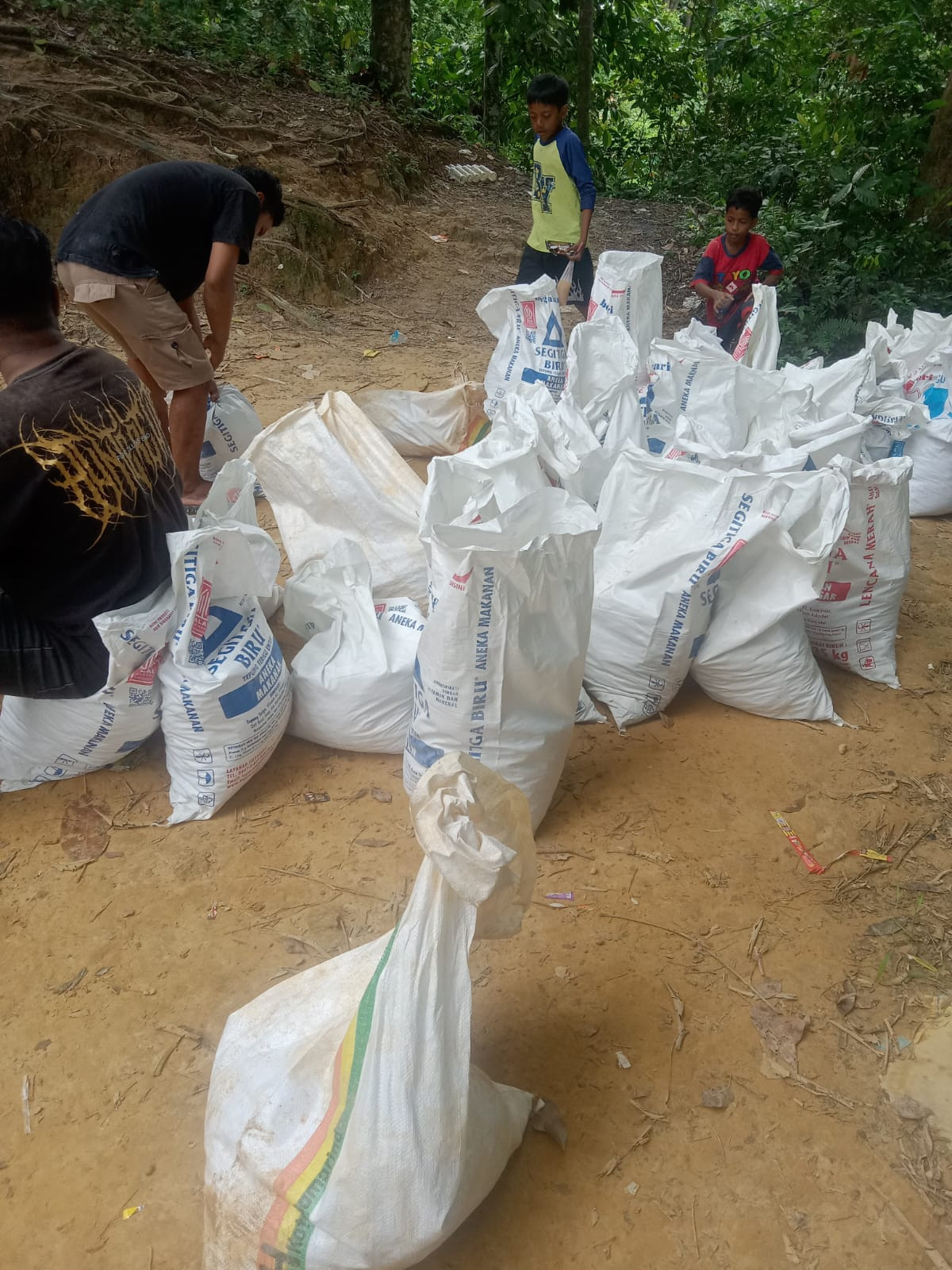 Gotong Royong Rt. 32