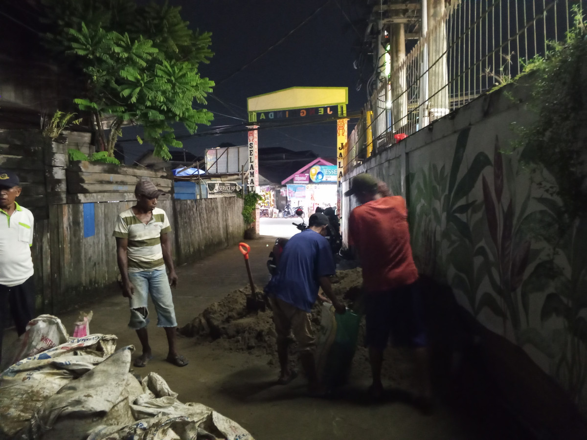 Kerja bakti RT.32