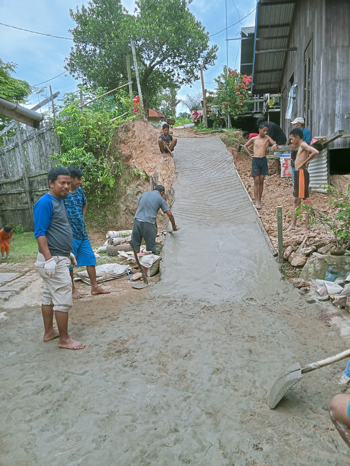 Gotong royong RT.18