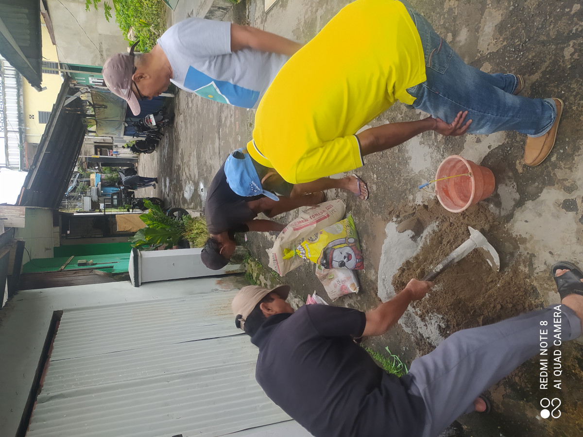 Gotong royong warga biawan Rt 13