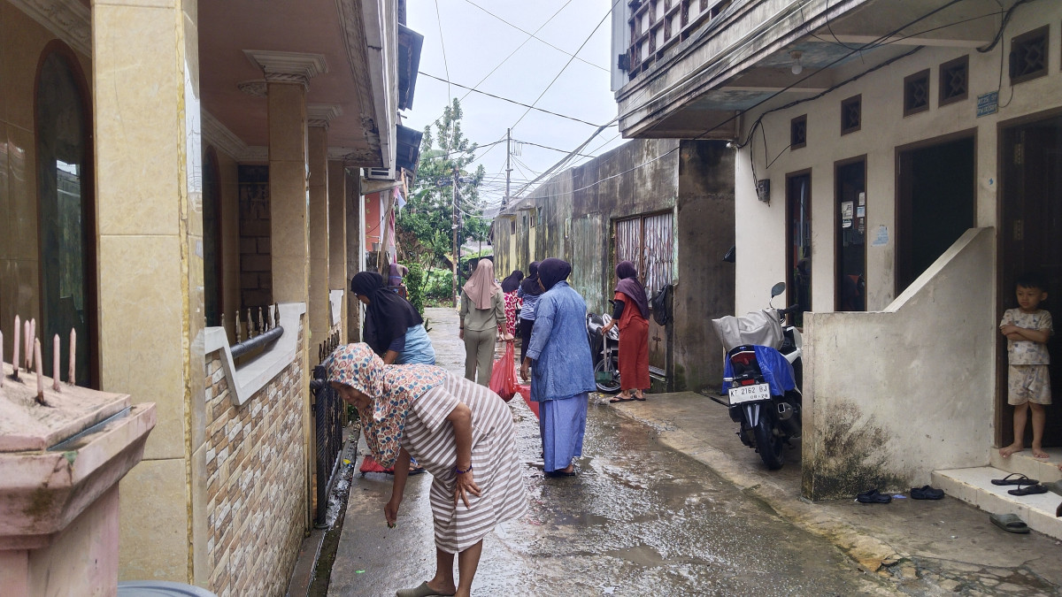 Gotong royong bersama DAWIS