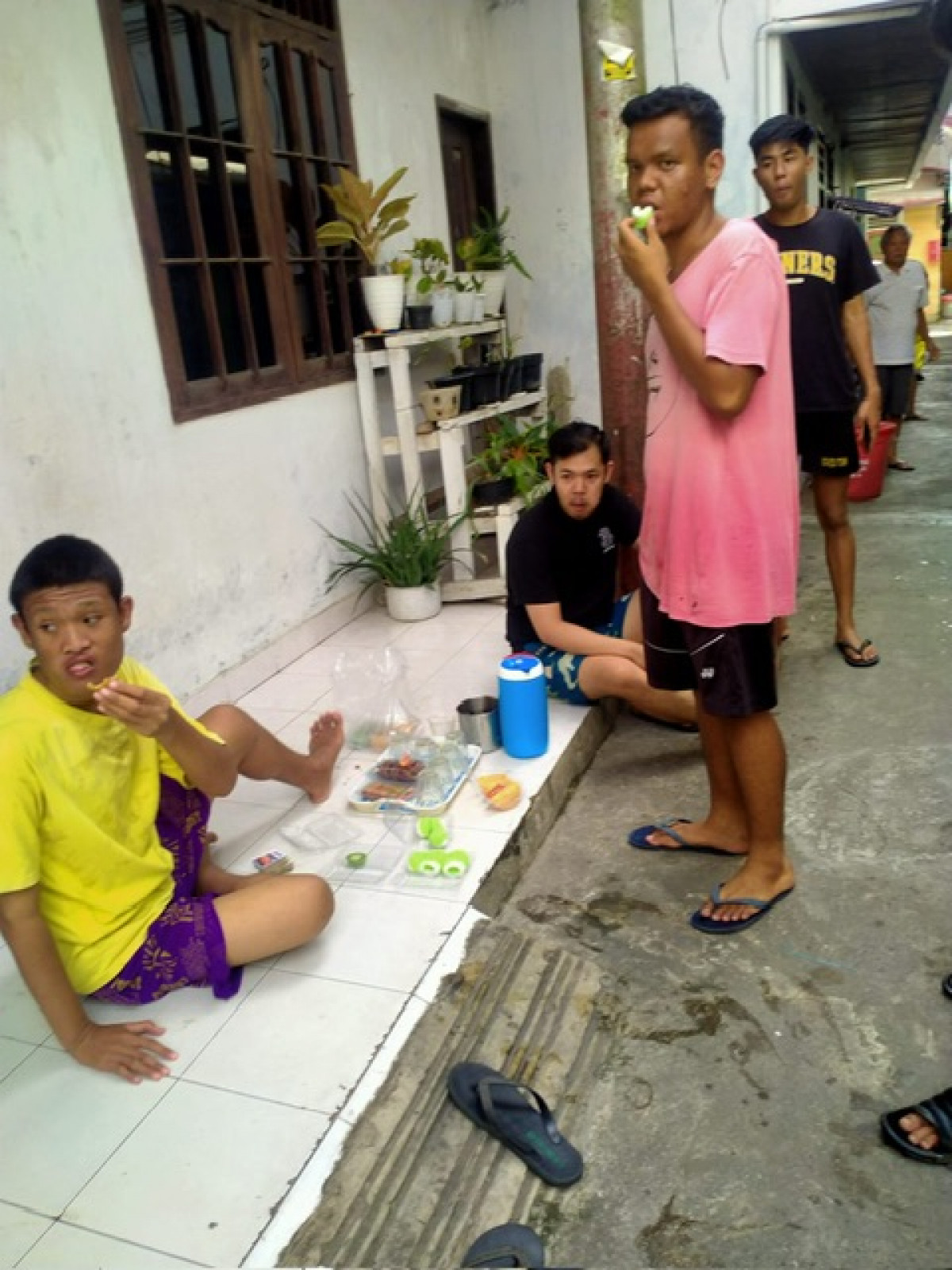 Kerja Bakti di Jalan Biawan Gg. Bagio