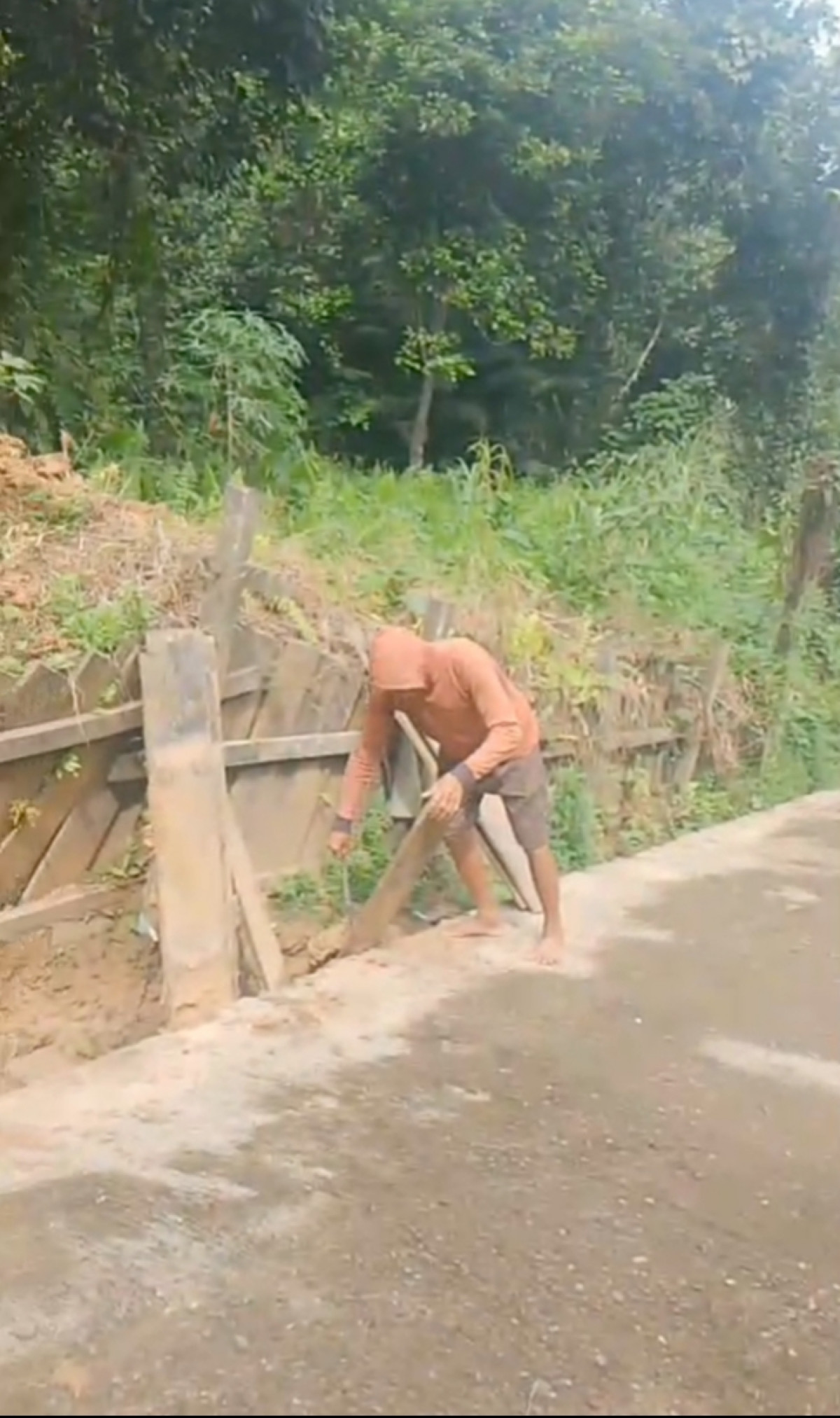 Perbaikan Turap