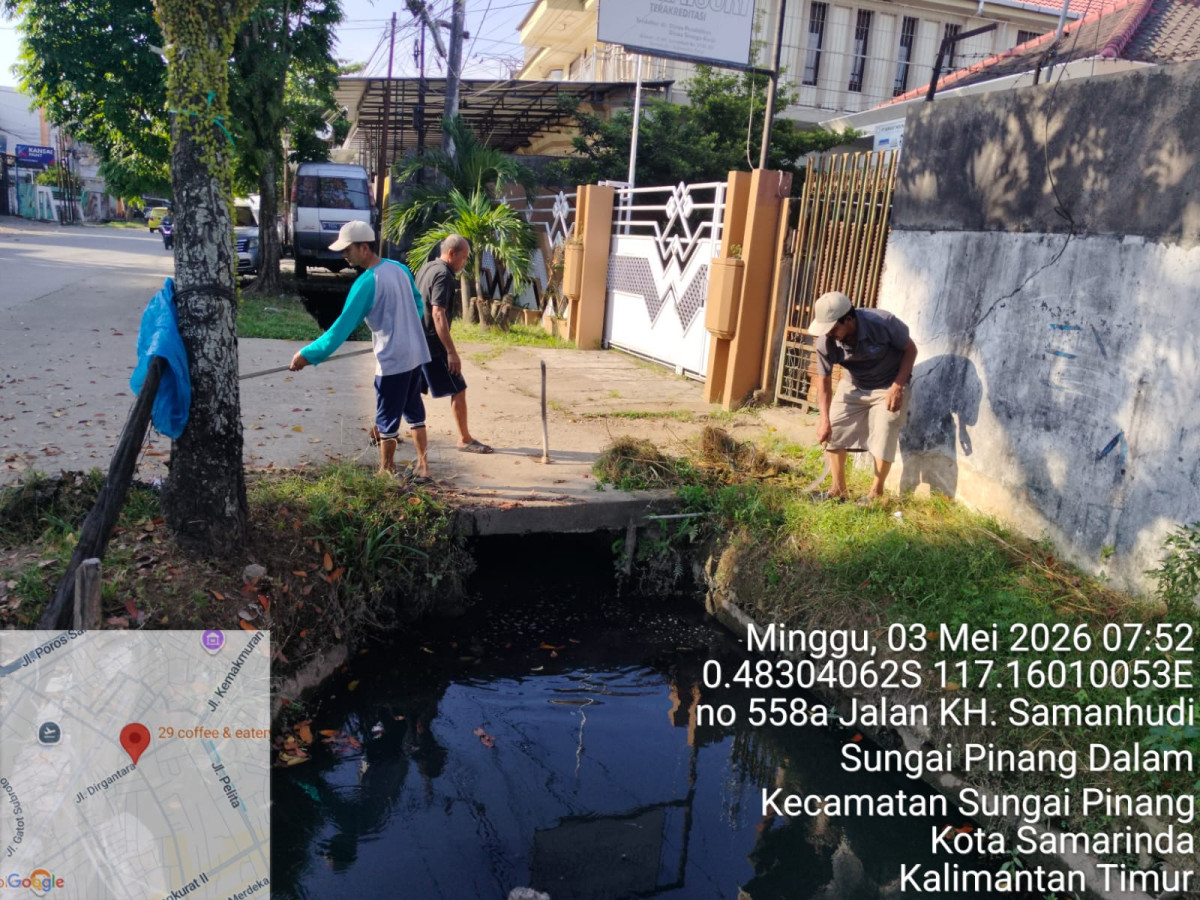 Kegiatan kerja bakti masal