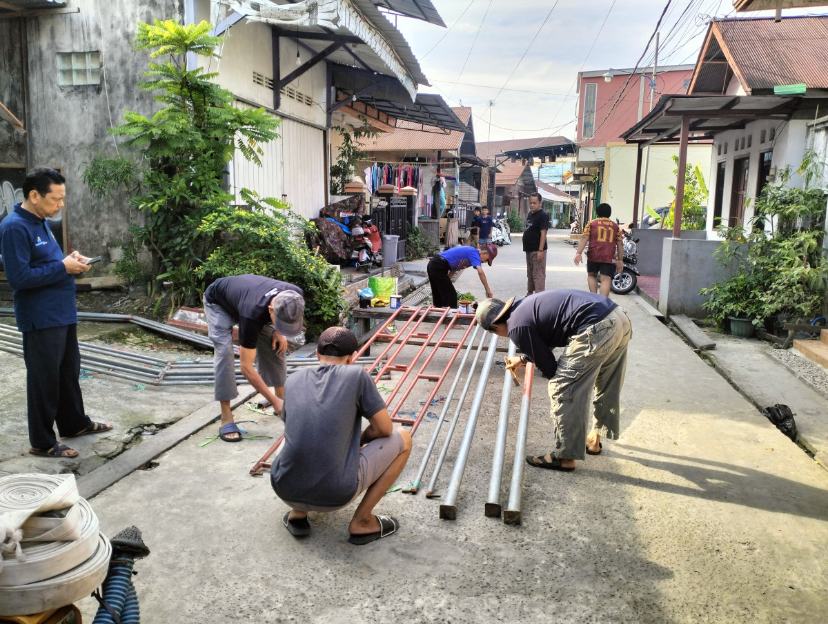 Gotong royong pemeliraraan peralatan Rt