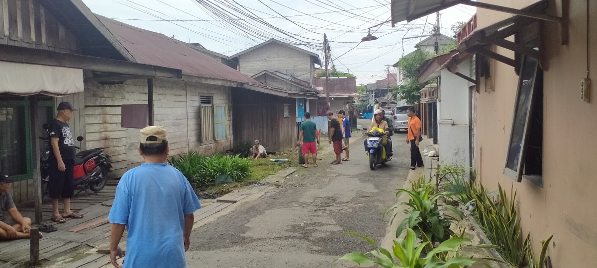 kerja bakti dilingkungan RT.13