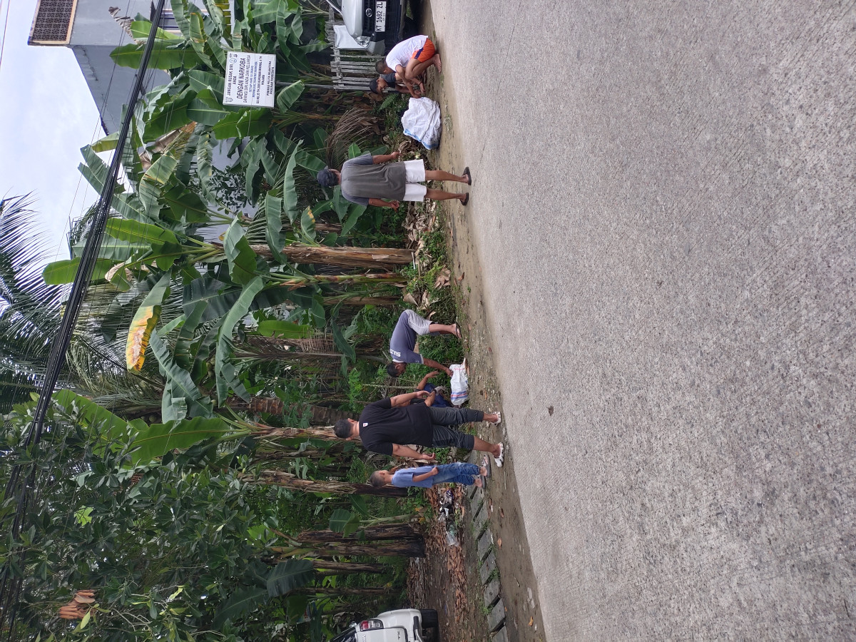 Kegiatan Kerja Bakti RT 16