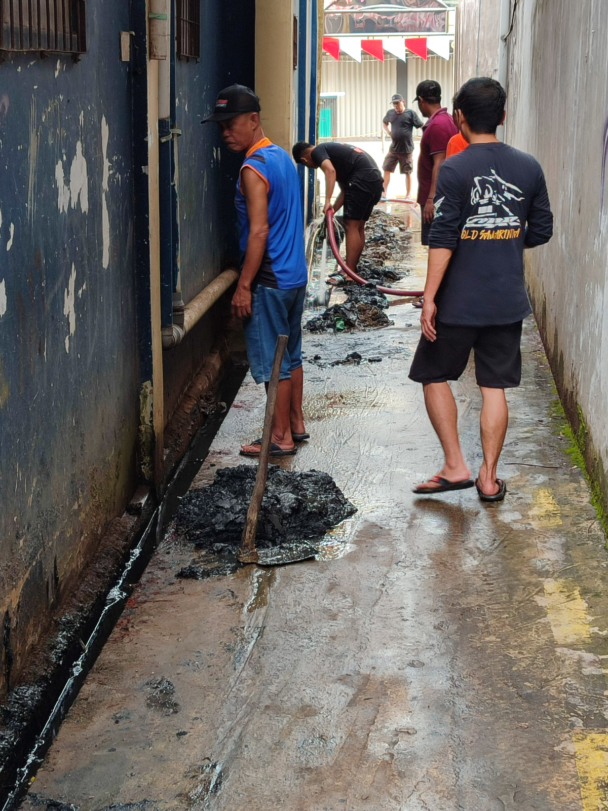 kerja bakti gang Rahmat 1