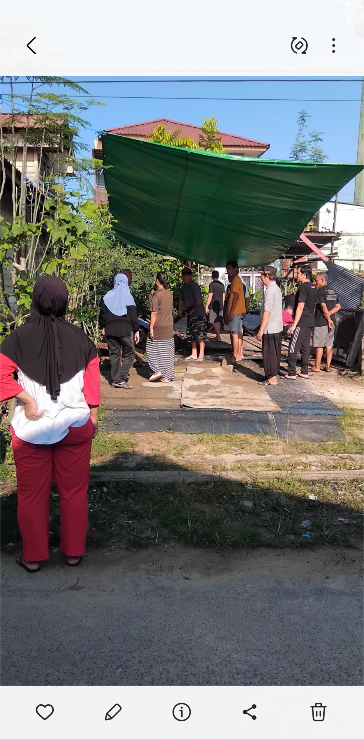 Kerja bakti warga RT 24 Pelita